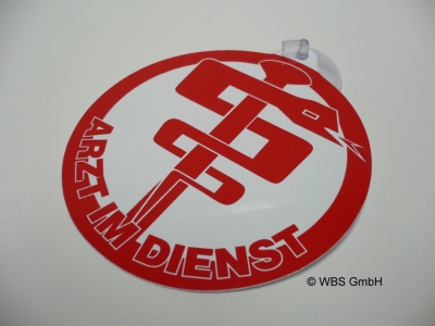 Schild: Arzt im Dienst